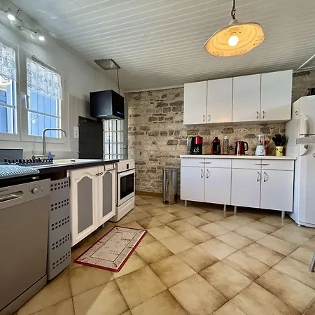 Deux Maisons Renovees, 12 Couchages, Centre Pierre D'oleron - Fr-1-246a-348