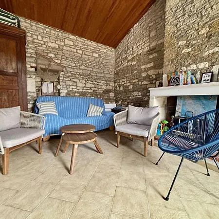 Holiday home Deux Maisons Renovees, 12 Couchages, Centre Pierre D'oleron - Fr-1-246a-348 *